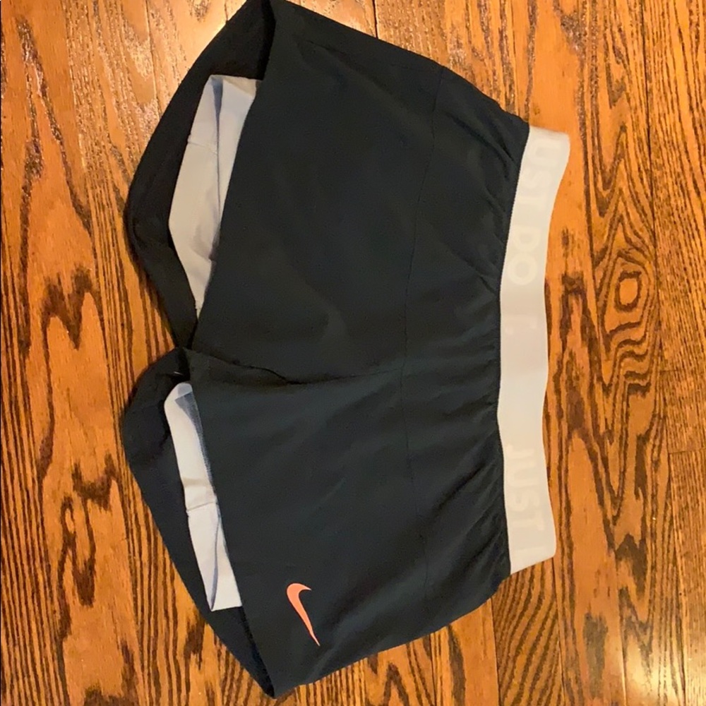 Navy Nike tennis skort